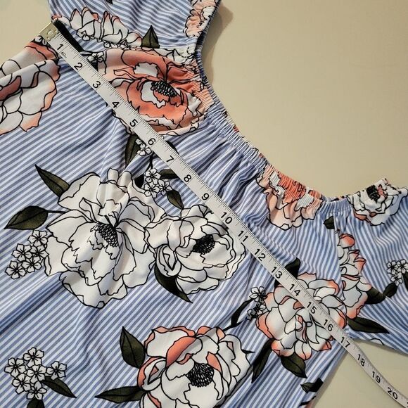 Kristin Nicole Off Shoulder Top - Picture 3 of 9